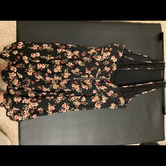 Forever 21 Casual Floral Dress - Picture 5 of 6